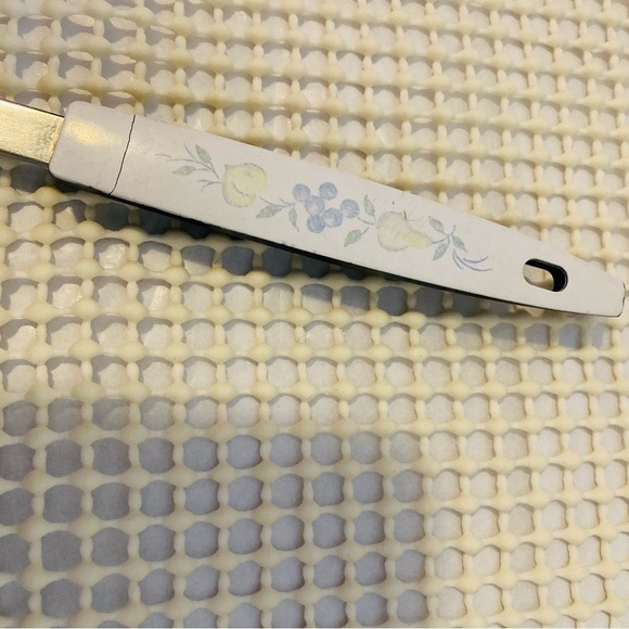 Vintage Stainless Steel Spatula with Floral Fruit Handle - Picture 4 of 9